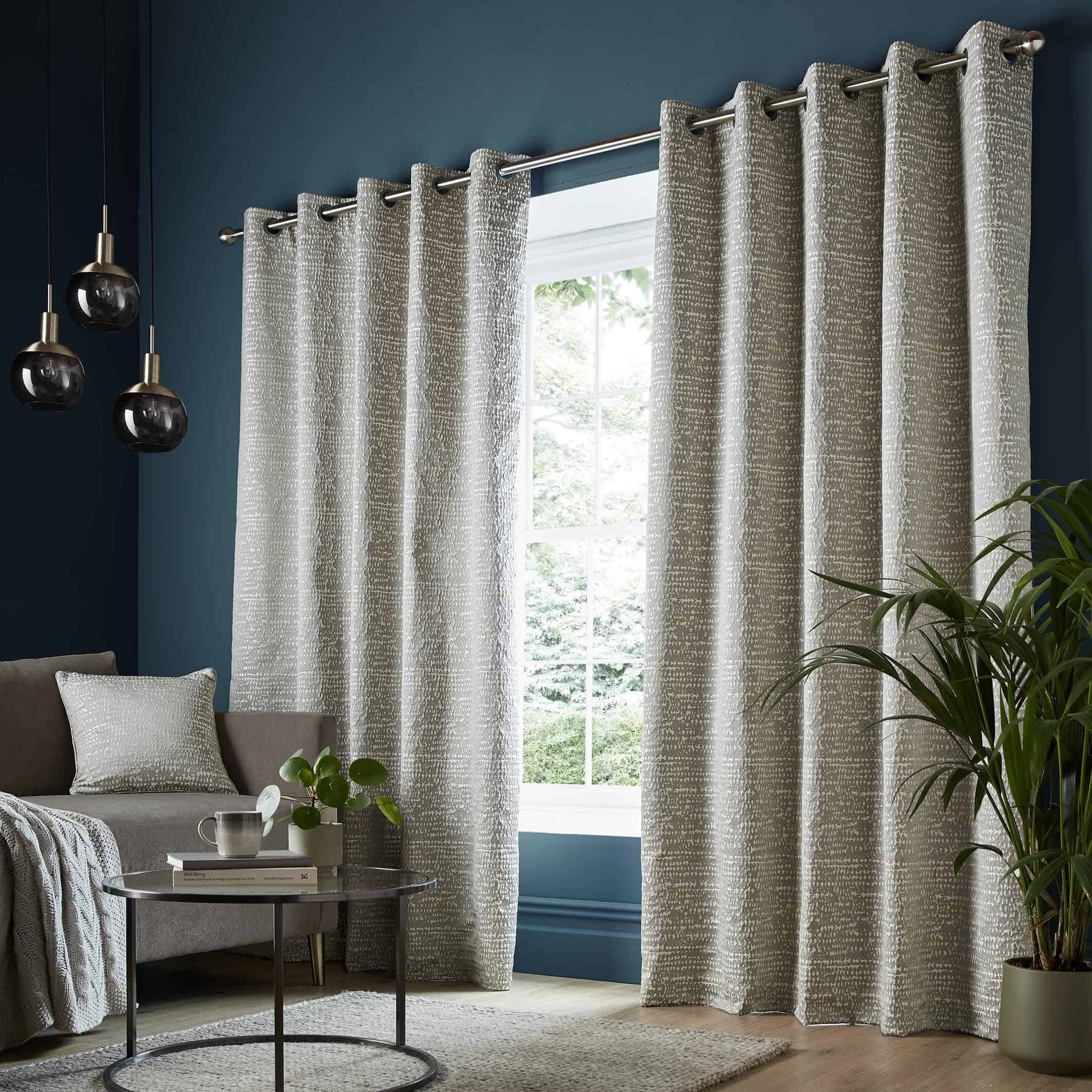Curtain fitters