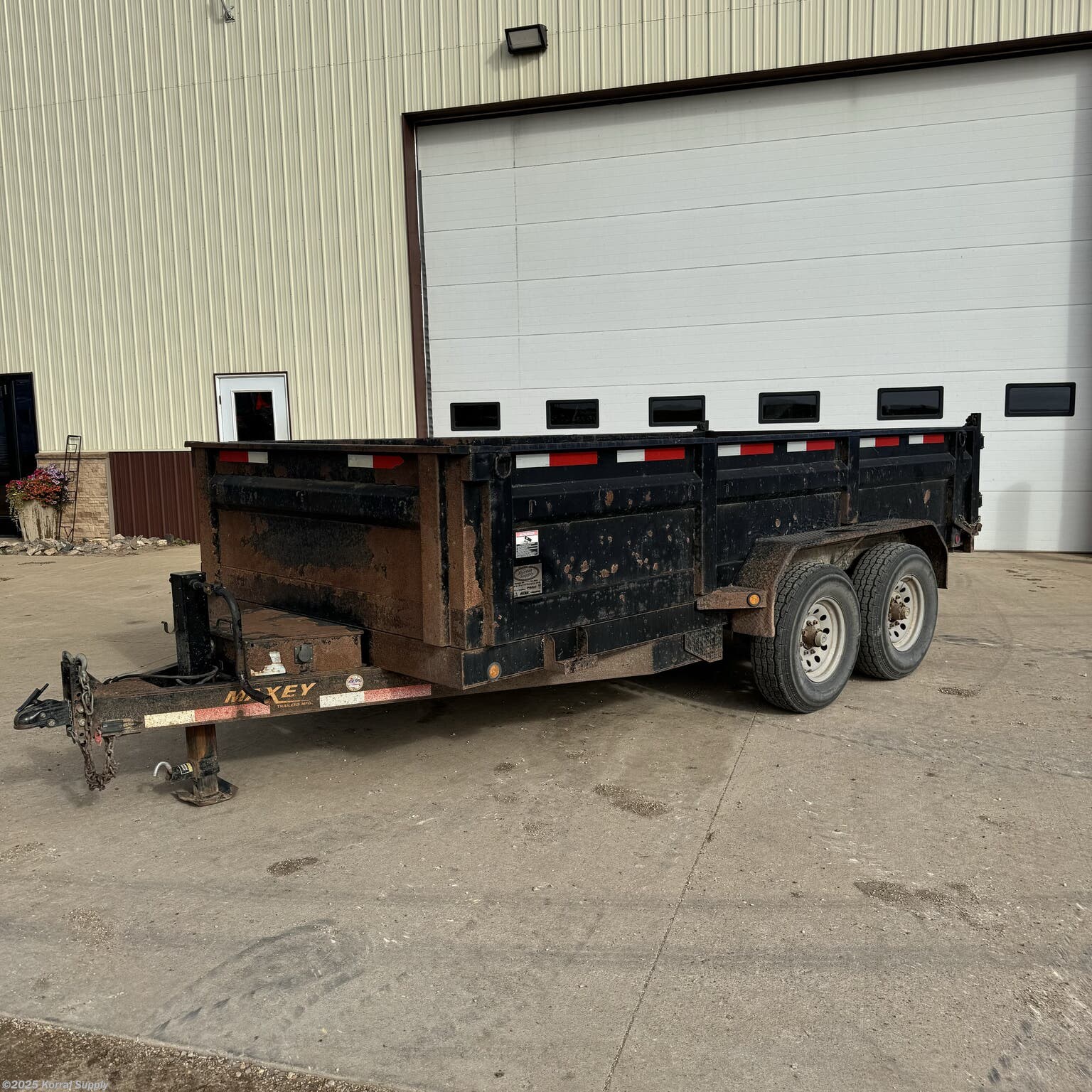 hydraulic dump trailers for sale